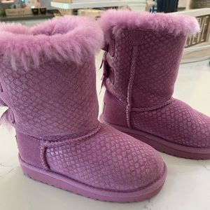 Mermaid Toddler UGGS - Bailey Bow Size 9